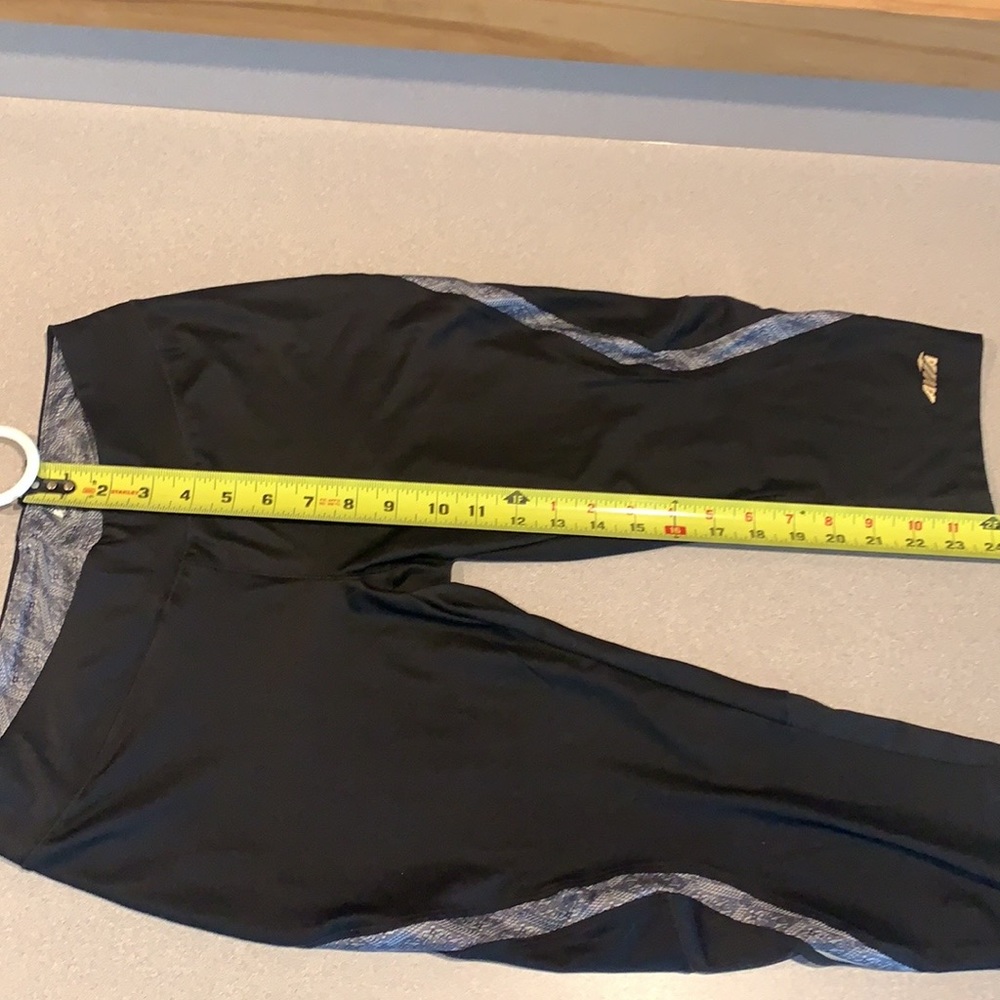 Women’s workout bottoms - Picture 16 of 16